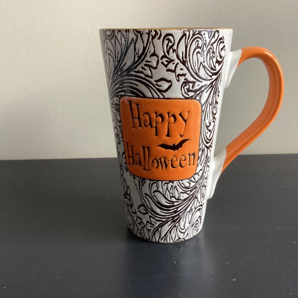 Spectrum designs “Happy Halloween” Mug microwave n dishwasher safe